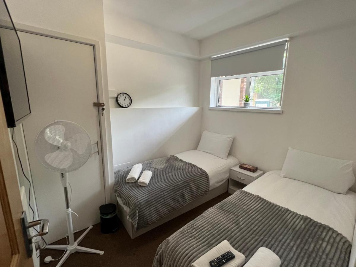 לונדון Lovely Budget Rooms In Camden - Kings Cross מראה חיצוני תמונה